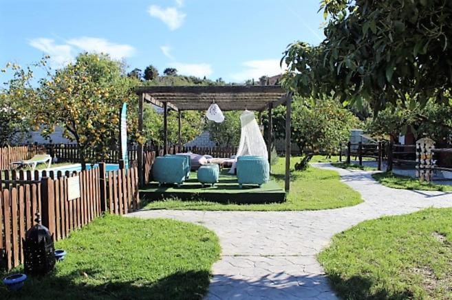 Karma House Guest House Casares Exterior photo
