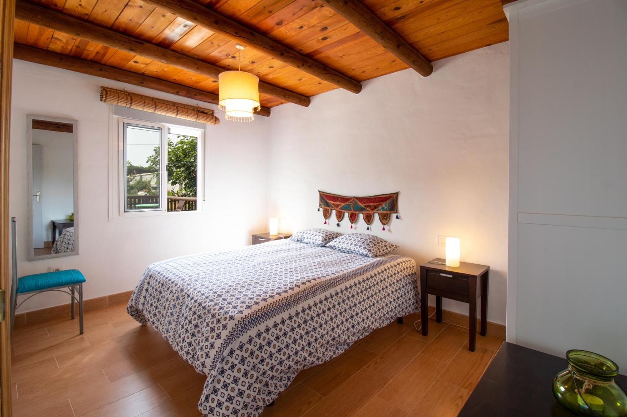 Karma House Guest House Casares Exterior photo